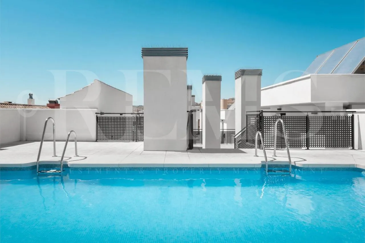 Relaxing Apartment With Community Pool & Parking- Center Màlaga